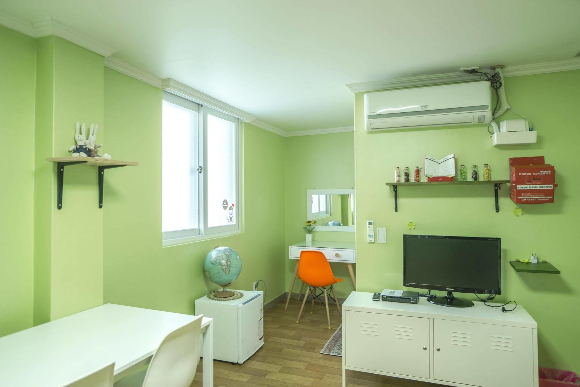 Dalkom Myeongdong Guesthouse Seoul Exterior photo