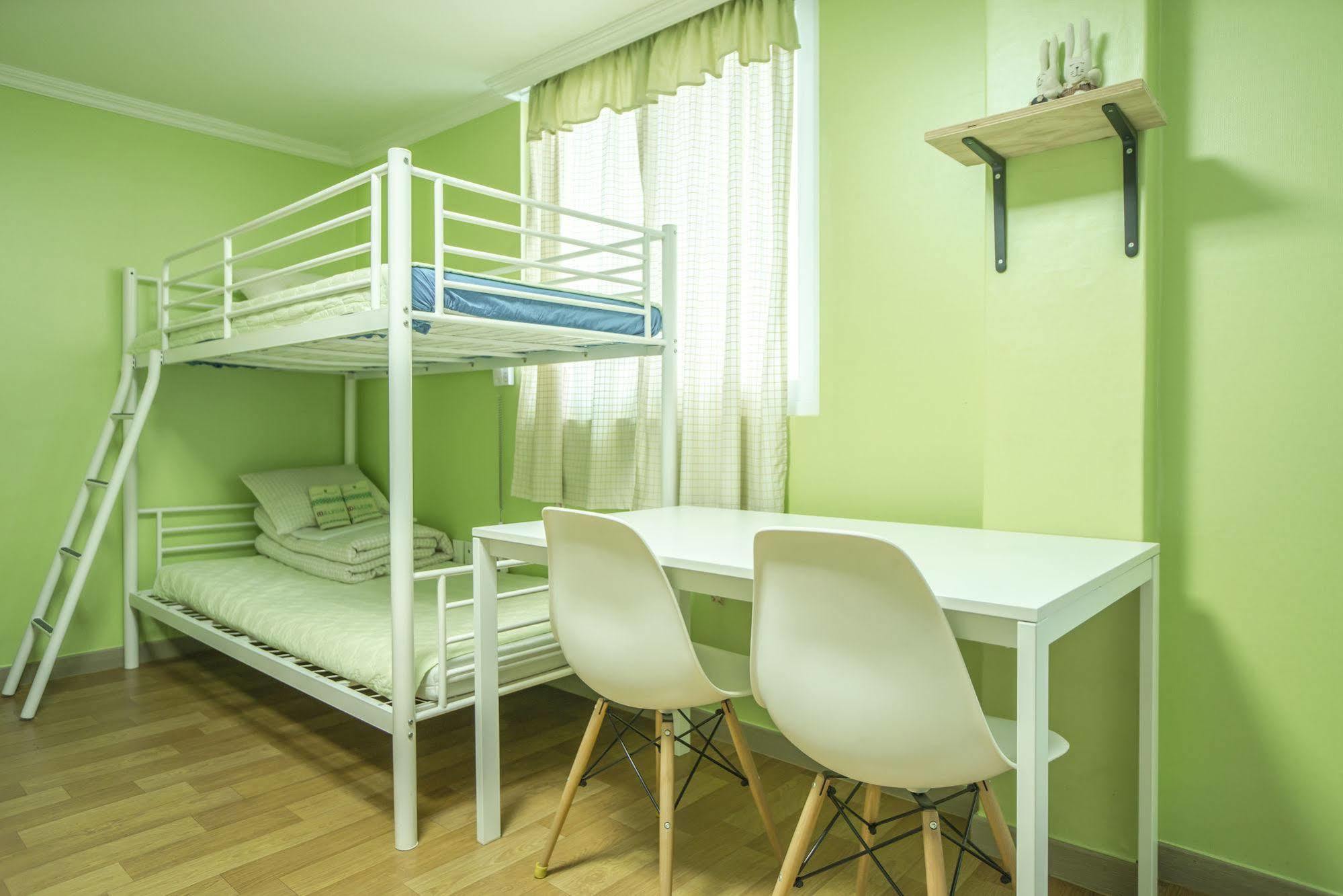 Dalkom Myeongdong Guesthouse Seoul Exterior photo