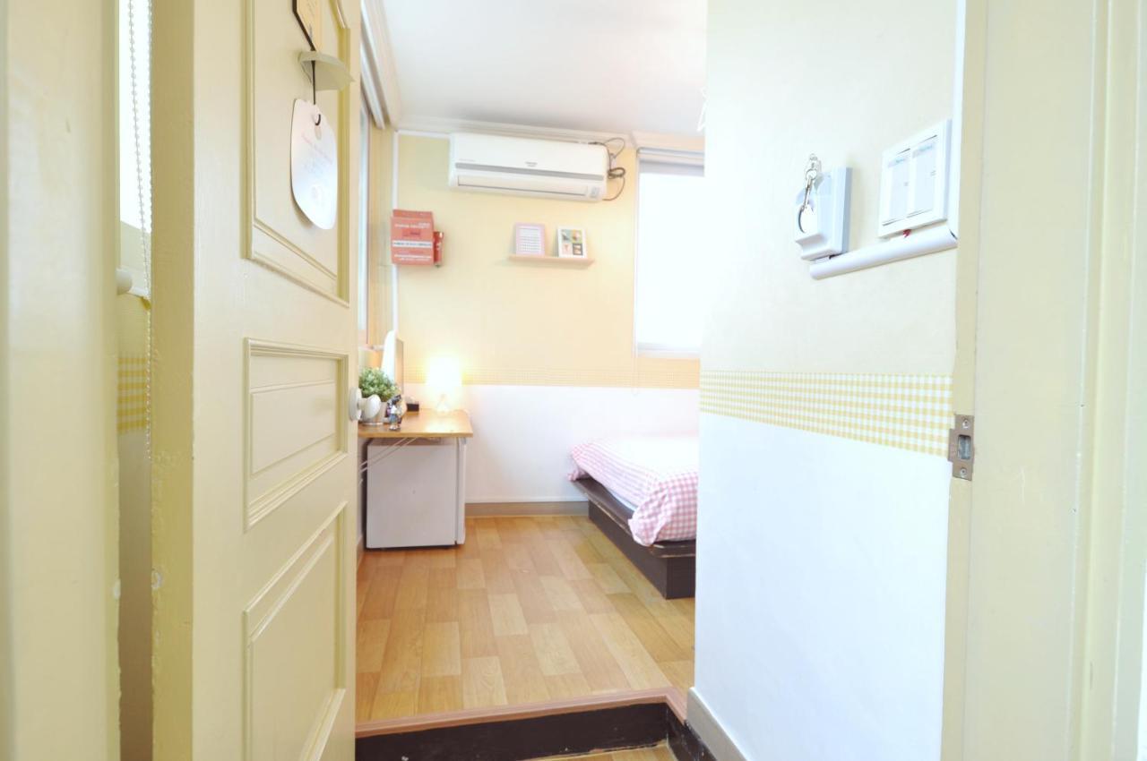 Dalkom Myeongdong Guesthouse Seoul Exterior photo